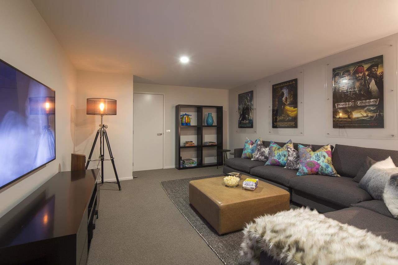 Lakefront Luxury By Amazing Accom Queenstown Ngoại thất bức ảnh