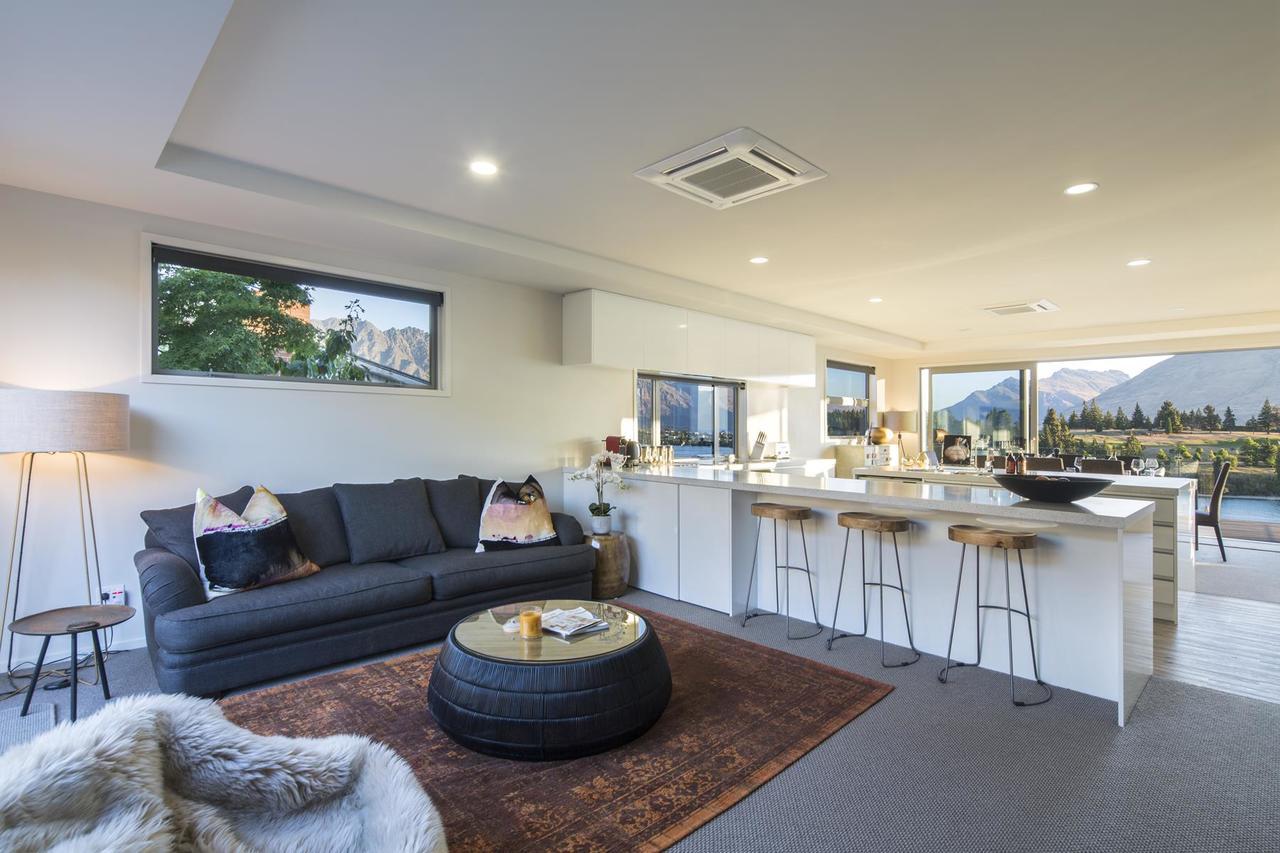 Lakefront Luxury By Amazing Accom Queenstown Ngoại thất bức ảnh