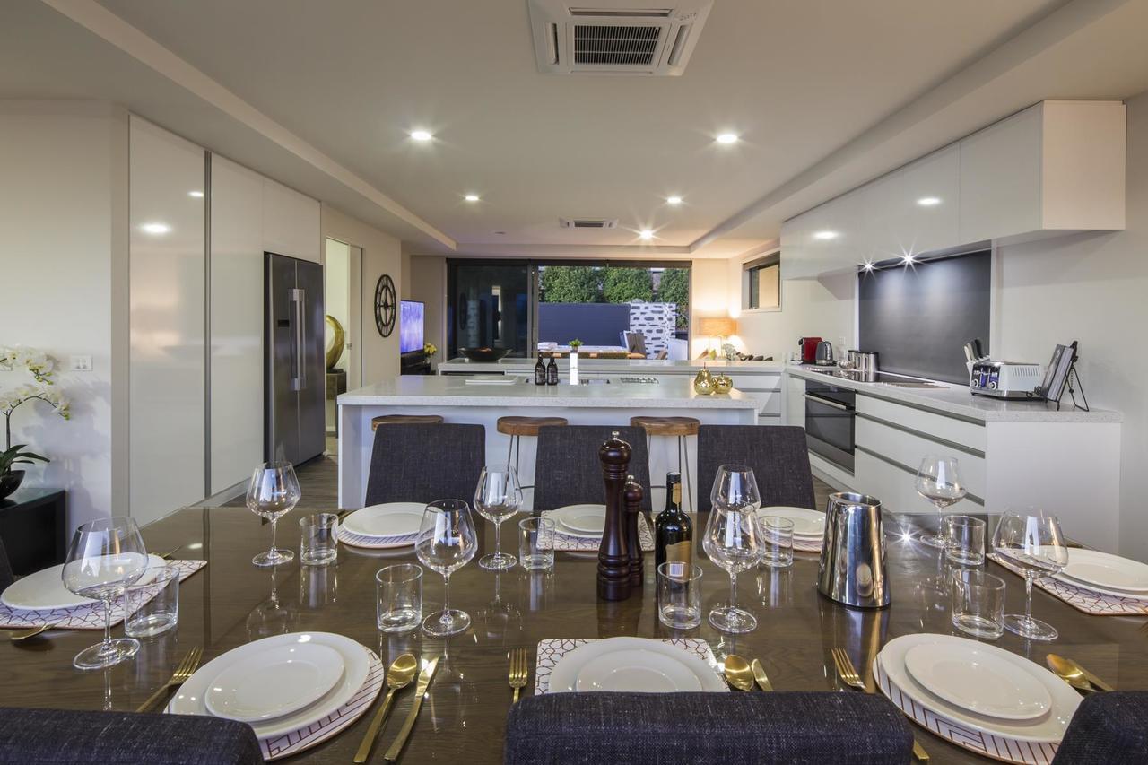 Lakefront Luxury By Amazing Accom Queenstown Ngoại thất bức ảnh